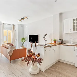 Epidemia & Quite Bedrooms By Ele Apartment Malaga